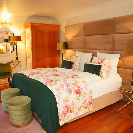 Boutique Hotel Windsor - The Charming City Hotels-3