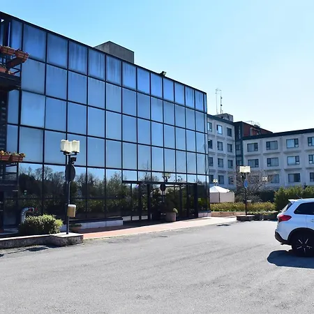 Russott Hotel-2