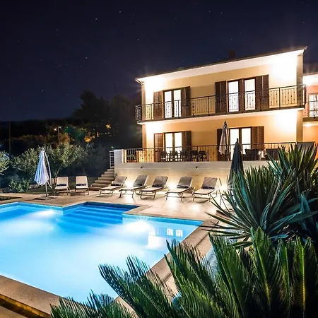 Split-Villas Dalmatica For 12-3