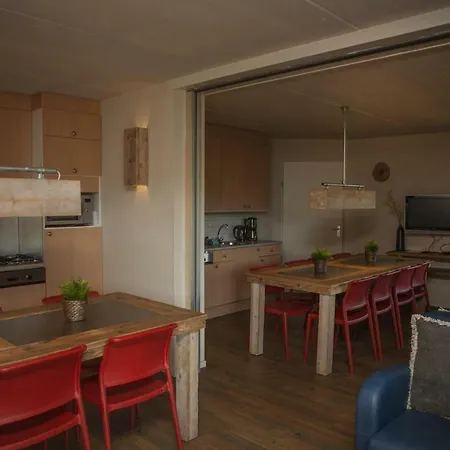 Ganzebeek 14 Pers. Bungalow-2