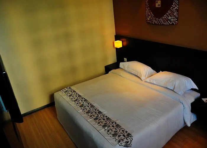 Tat Place Hotel