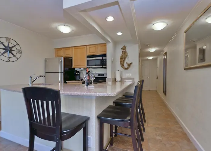 202-Pool, Wifi, Close To Bucs Stadium