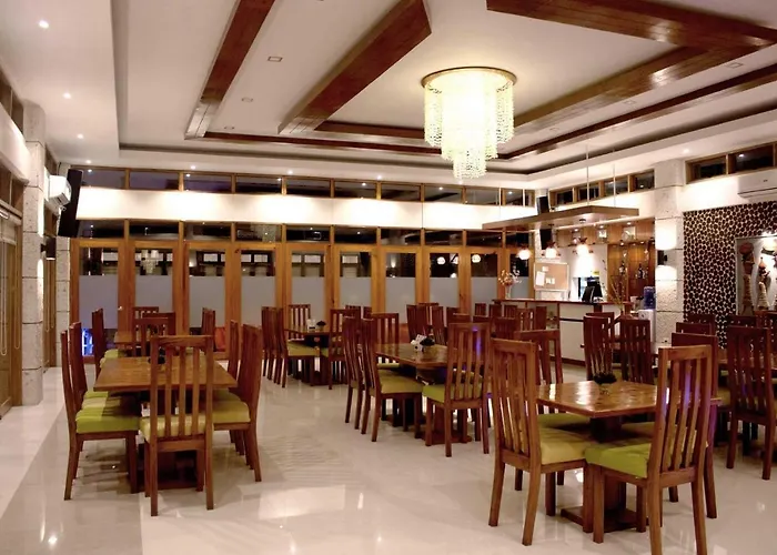 Caluwayan Palm Island Resort & Restaurant