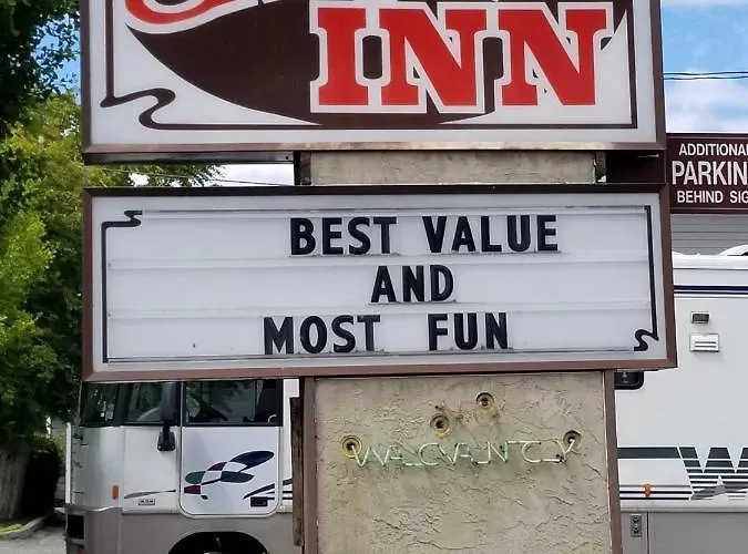 Cap Sante Inn