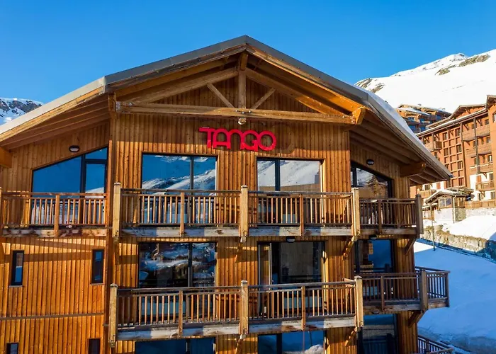 Langley Hotel Tango