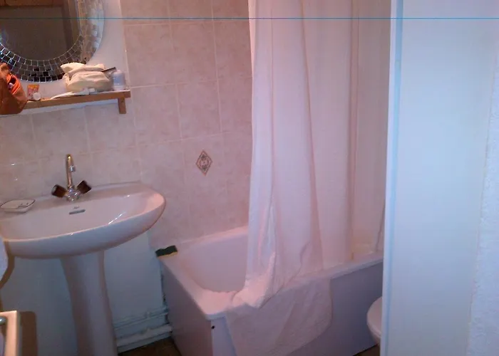 Appartement 4 personnes 5mn plage Piscine wifi parking