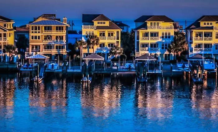 Harbor Inn