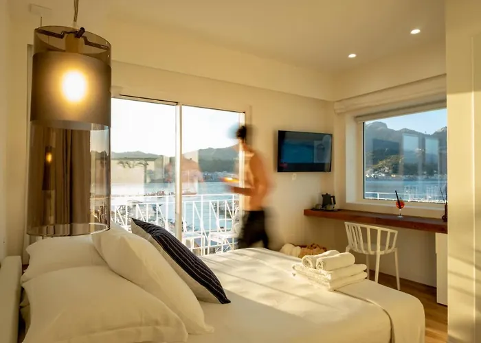 La Sirena Rooms