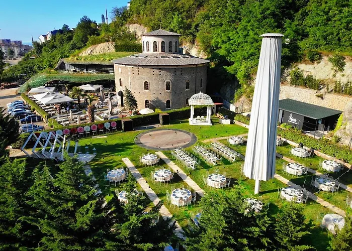 Cephanelik Hotel