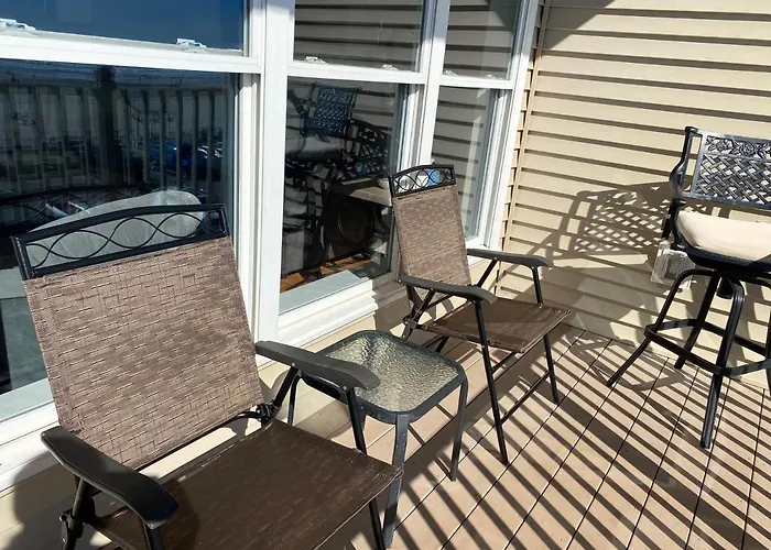 Ocean Front Condo In The Heart Of Hampton Beach