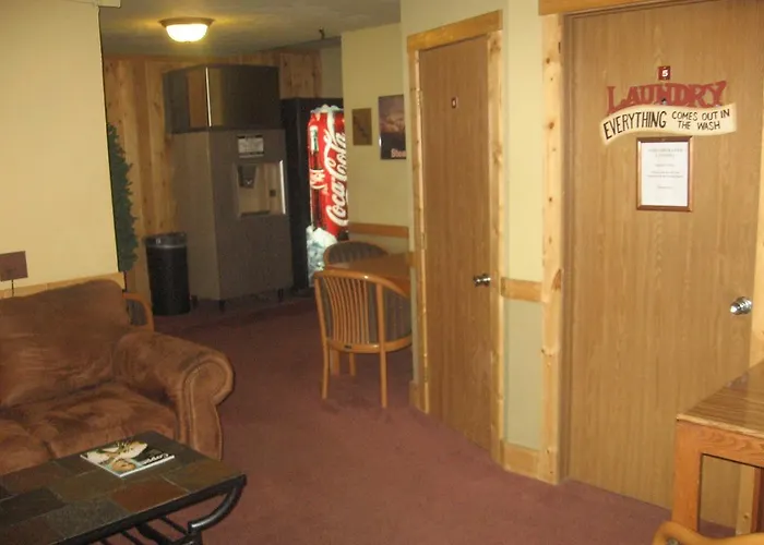 New Summit Inn