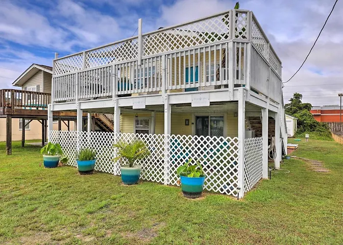 Pet-Friendly Townhome, 2 Blocks To Atlantic Beach!