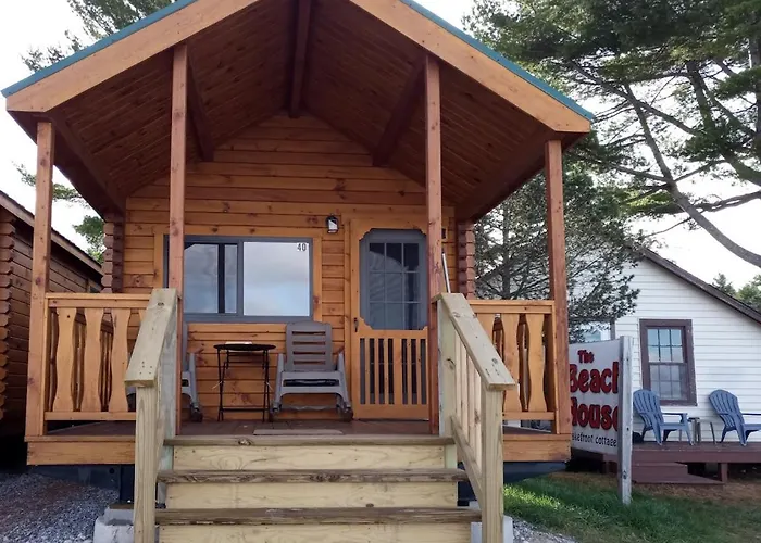 Beach House Lakeside Cottages