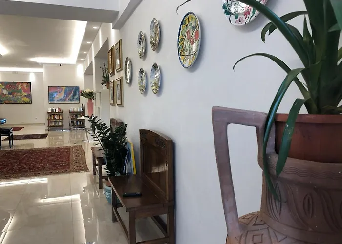 Hotel Flora