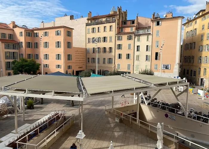  Quartier des arts  de vivre à la Toulonnaise