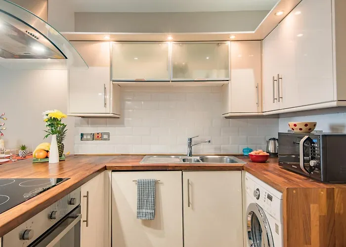 Pier View - Beautiful Sea View Apartment In Deal