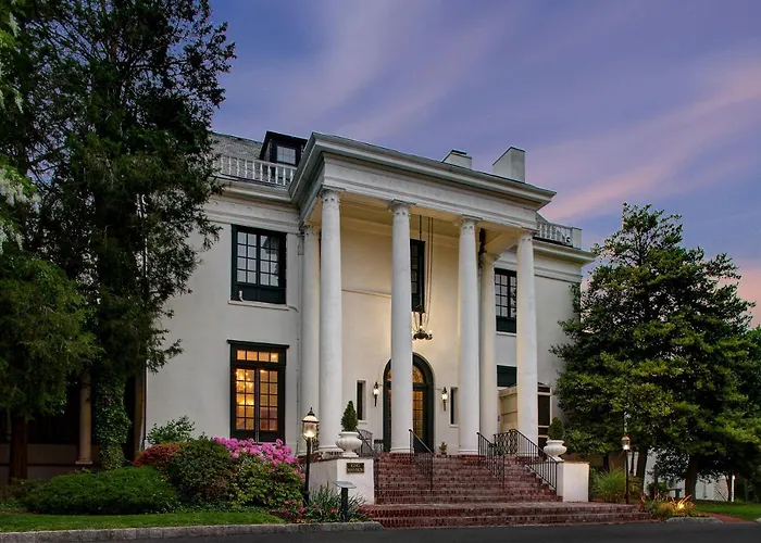 Tarrytown House Estate
