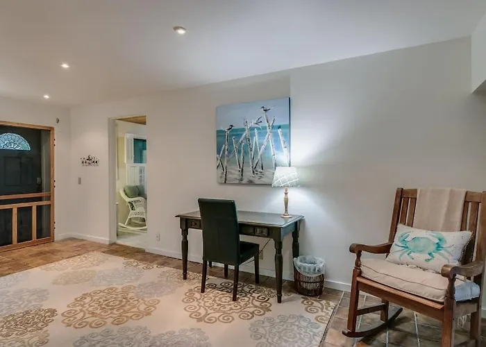 Oceanfront Elegance - Luxurious 6Br Beach House With Hot Tub & Spacious Balcony And Breathtaking Views!