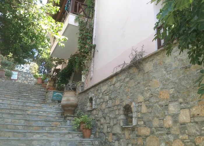 Liadromia Hotel