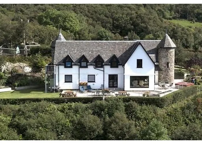 Corrie House