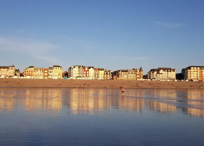 Plage à 50m Appartement Rêves tranquilles Villa Les Bains de Mers