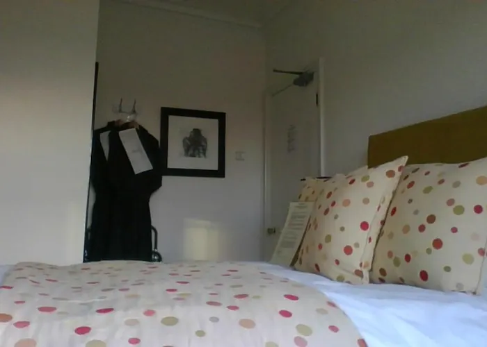 South Lodge Guest House