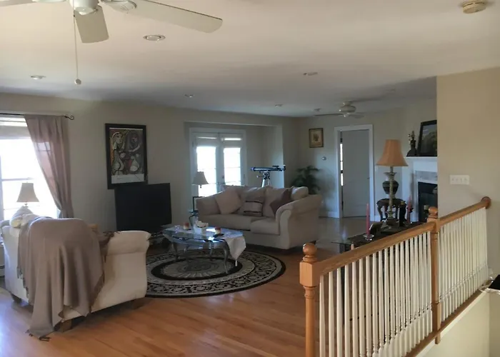 Large Modern Private Suite By The Sea- Birders Paradise