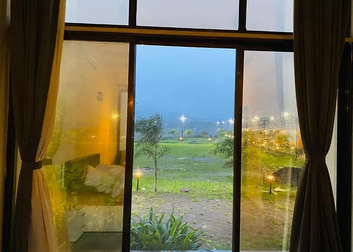 Mountain N Lake Resort