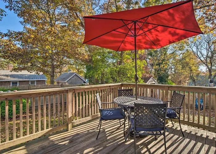 Swim & Unwind! Follins Pond Cottage Near Beach