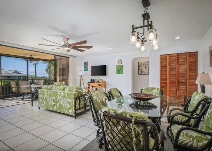 Kahaluu Bay Village 201 By Casago Kona - Snorkeling, Surfing And Spaciousness