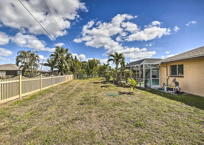 Breezy Cape Coral Oasis, Covered Lanai & Bbq