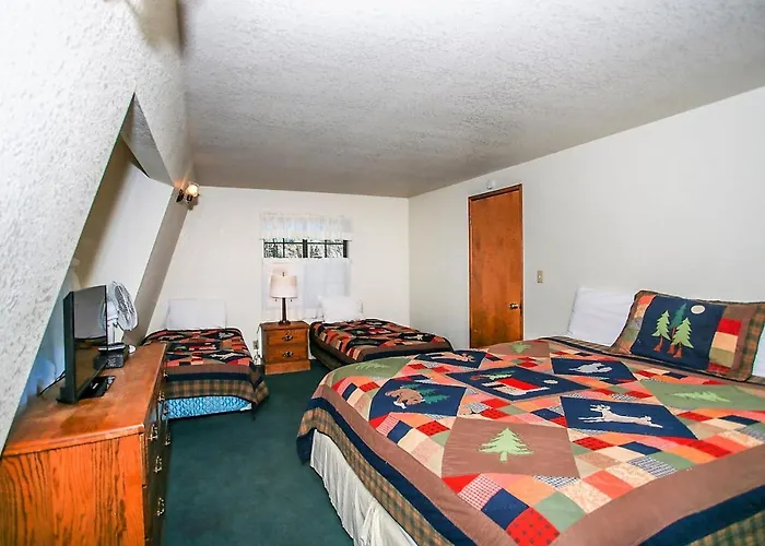 Breezy Estate Two Cabin Lakefront Group Combo By Big Bear Vacations
