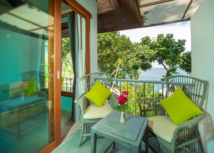 Coral Cliff Beach Resort Samui