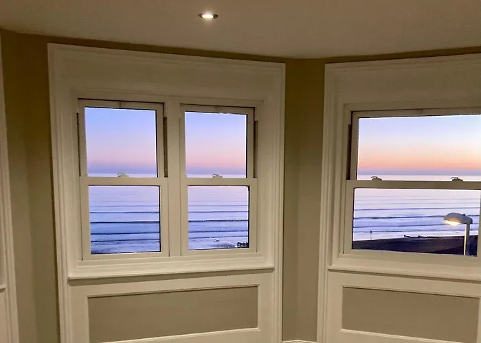 The Beachfront Lookout A Stunning Apartment With Perfect Sea View