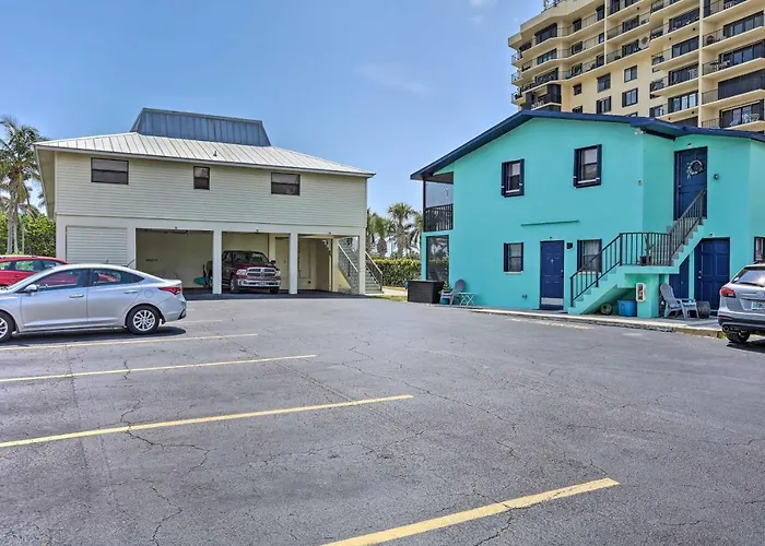 Idyllic Fort Pierce Retreat - Walk To Beach!