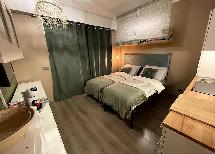La Room: Seaside Apartment + Terrace + Parking
