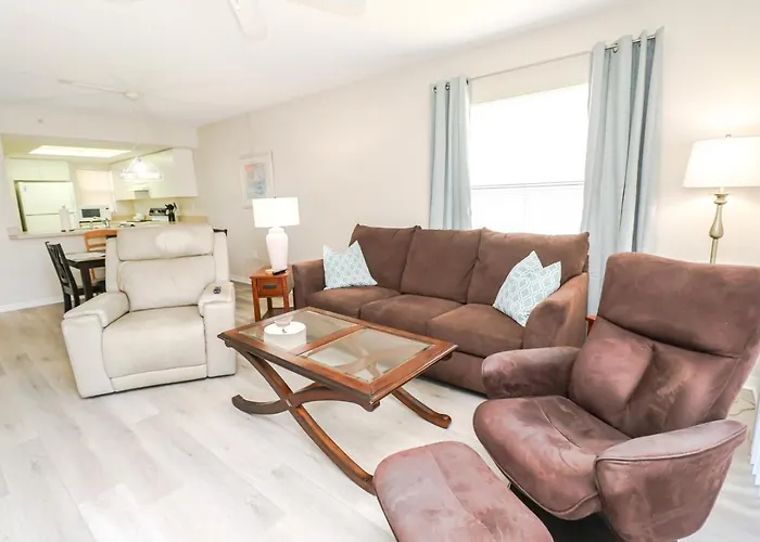Ocean Village Club L23