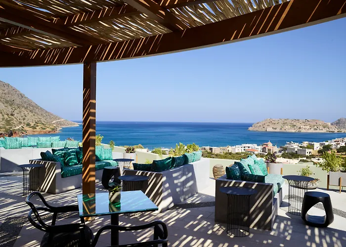 Cayo Exclusive Resort & Spa