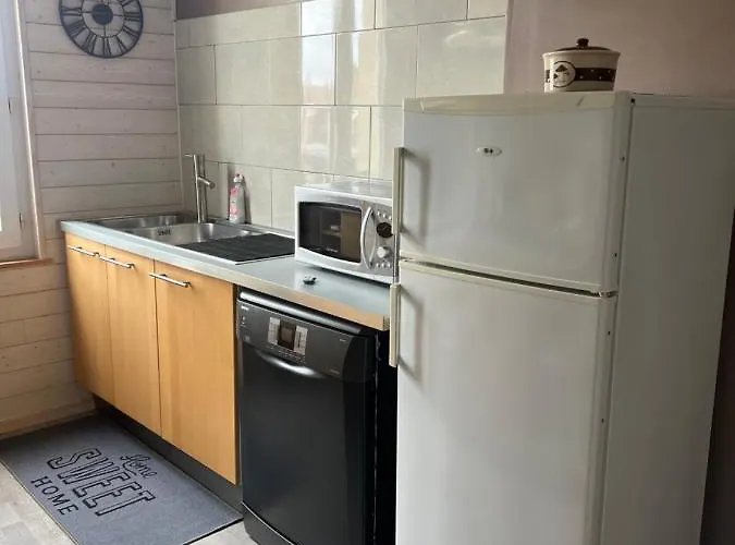 APPARTEMENT 4 PERSONNES CLASSE 2 ETOILES LEBOUCQ Laurent