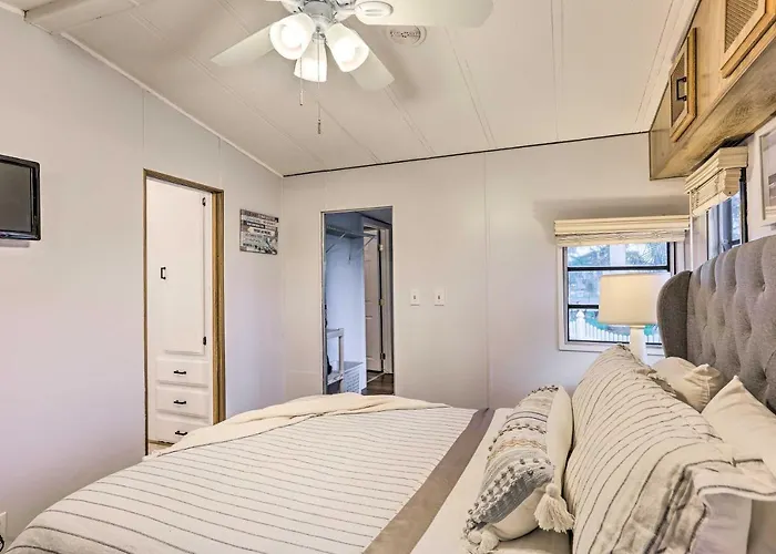 Jensen Beach Home W/ Private Beach Access!
