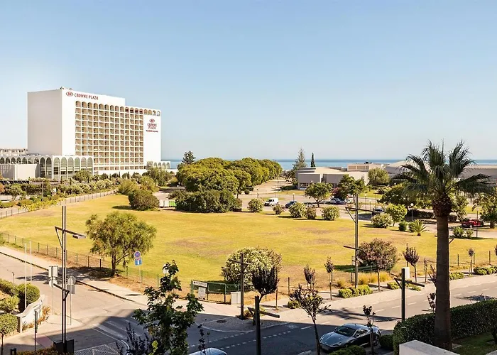Vilamoura Marina, Av Tivoli