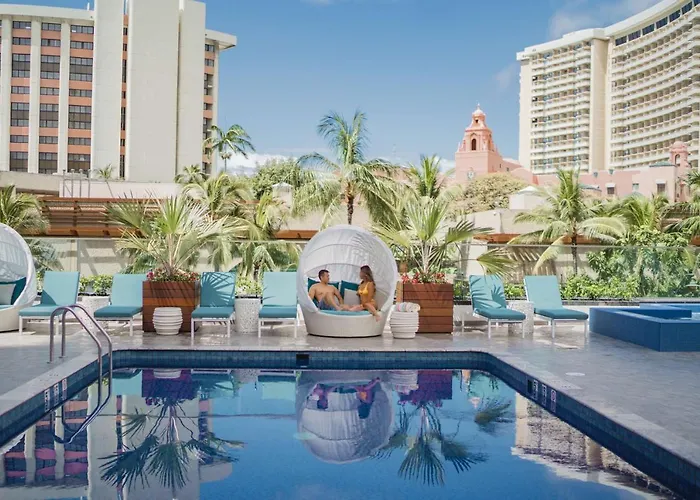 Outrigger Waikiki Beachcomber Hotel