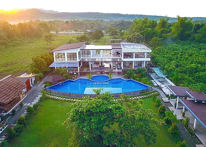 Vistapaloma Beach Resort