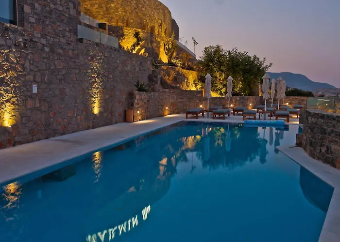 Royal Marmin Bay Boutique & Art Hotel (Adults Only)