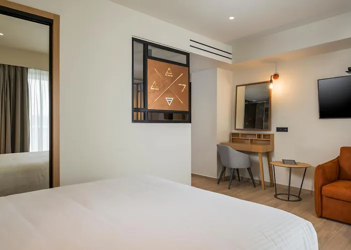 Hyperion City Hotel & Spa