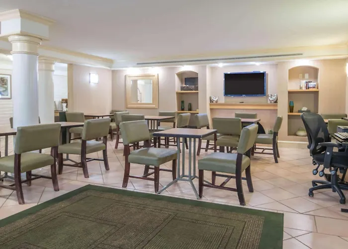 La Quinta Inn By Wyndham Colorado Springs Garden Of The Gods