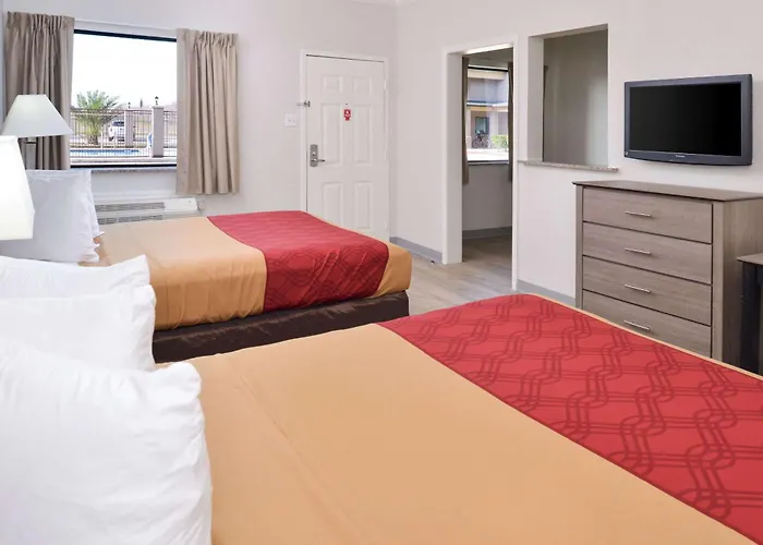 Econo Lodge Inn & Suites Port Arthur Near Sabine Pass