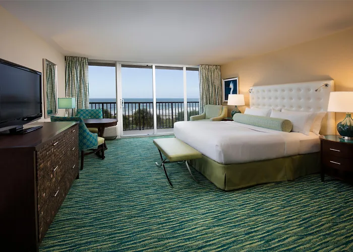 Cirque St Armands Beachside