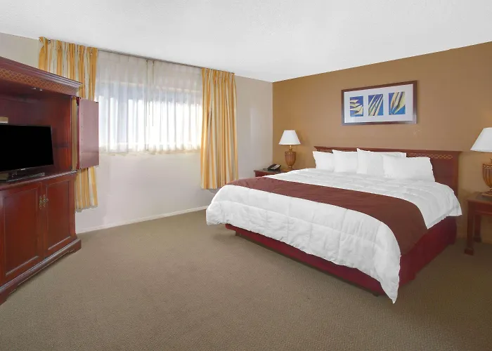 Travelodge Inn & Suites By Wyndham Yucca Valley/Joshua Tree