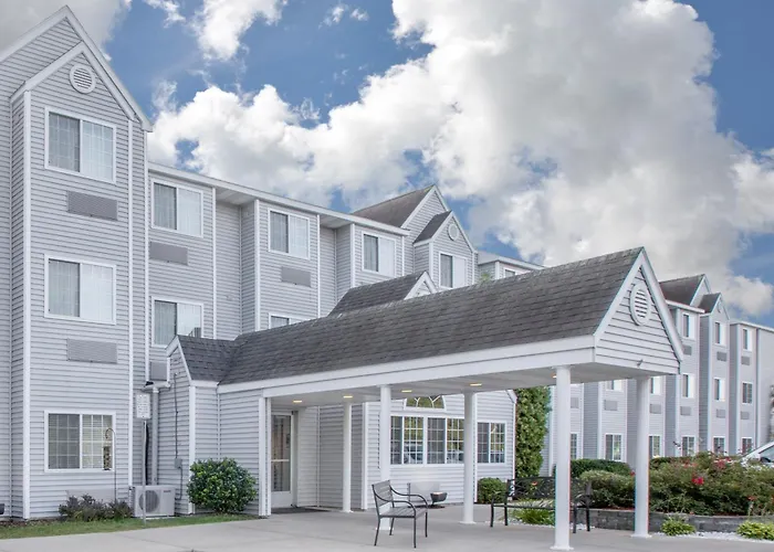 Microtel Inn And Suites Manistee